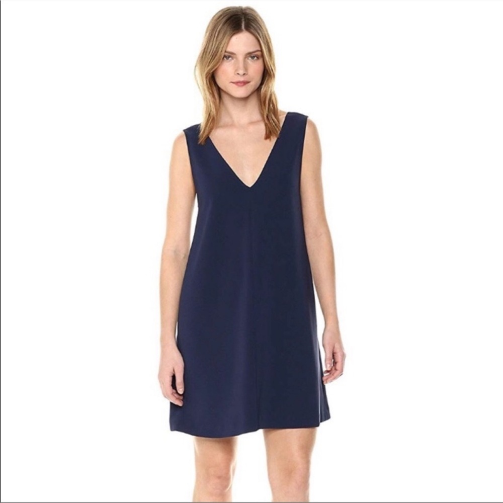 Theory Sleeveless V Neck Shift Dress - size small has pockets